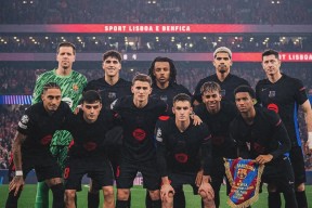 开云体育APP注册登录-关于切尔西带队取胜！，莱万多夫斯基重要时刻重返赛场全场沸腾不已的信息